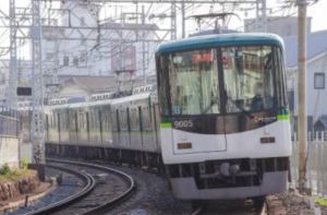 京阪9000系（新塗装・車番選択式）8両編成セット（動力付き） 32119 Nゲージ
