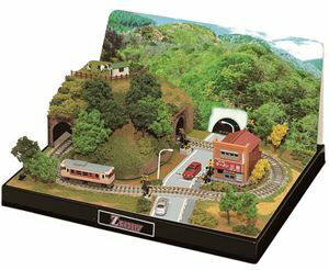 Zゲージの鉄道ジオラマ(完成品) Amazon | ロクハン Zゲージ ジオラマセット 鉄道模型（Zショーティー