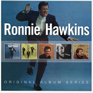 5CD ORIGINAL ALBUM SERIES BOX SET ： RONNIE HAWKINS5CD発売日2016/11/18詳しい納期他、ご注文時はご利用案内・返品のページをご確認くださいジャンル洋楽ポップス　アーティストロニー・ホーキンズRONNIE HAWKINS収録時間組枚数商品説明RONNIE HAWKINS / 5CD ORIGINAL ALBUM SERIES BOX SET ： RONNIE HAWKINSロニー・ホーキンズ / 5CD・オリジナル・アルバム・シリーズ・ボックス・セット：ロニー・ホーキンス50年代最高のロックンローラーのひとり、‘ミスター・ダイナモ’ことロニー・ホーキンス。大ヒット曲「フォーティー・デイズ」、「メリー・ルー」を送りだし、彼のバック・バンドからは、ザ・バンドを始め、フル・ティルト・ブギー・バンドなど後のミュージック・シーンを支えることになるミュージシャンやアーティストが多数生まれている。今では入手困難となっている彼の初期作品、ルーレット＆コティリオン時代のオリジナル・アルバム5作品が1つになって登場!!収録内容［Disc 1 ： Ronnie Hawkins］1. Forty Days （Single Version）2. Odessa3. Wild Little Willy4. Ruby Baby5. Horace6. Mary Lou7. Need Your Lovin’ （Oh So Bad）8. Dizzy Miss Lizzy9. One Of These Days10. Oh Sugar11. Whatcha Gonna Do （When The Creek Runs Dry）12. My Gal Is Red Hot［Disc 2 ： Mr. Dynamo］1. Clara2. Hey Boba Lou3. Someone Like You4. Dreams Do Come True5. Hayride6. Honey Don’t7. Lonely Hours8. Sick And Tired9. Love Me Like You Can10. You Cheated You Lied11. Baby Jean12. Southern Love［Disc 3 ： The Folk Ballads of Ronnie Hawkins］1. Summertime2. Sometimes I Feel Like A Motherless Child3. I Gave My Love A Cherry4. Brave Man （from the Paramount Film ’Red Garters’）5. A Poor Wayfaring Stranger6. Virginia Bride7. Mister And Mississippi8. John Henry9. Fare Thee Well10. One Out Of A Hundred11. The Death Of Floyd Collins12. Love From Afar［Disc 4 ： Ronnie Hawkins 1970］1. One More Night2. Bitter Green3. I May Never Get To Heaven4. Will The Circle Be Unbroken5. Matchbox6. Little Bird7. One Too Many Mornings8. Forty Days9. Down In The Alley10. Who Do You Love11. Home From The Forest［Disc 5 ： The Hawk］1. Don’t Tell Me Your Troubles2. Sick And Tired3. Lonely Weekends4. Drinkin’ Wine Spo-Dee-O-Dee5. The Red Rooster6. Ooby Dooby7. The Lady Came From Baltimore8. Leaves That Are Green9. Patricia10. Odessa11. Treasure Of Love12. Black Sheep Boy関連キーワードロニー・ホーキンズ RONNIE HAWKINS 商品スペック 種別 5CD 【輸入盤】 JAN 0190295901257登録日2016/11/04