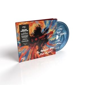 PACO DE LUCIA： THE MONTREUX YEARSCD発売日2023/3/31詳しい納期他、ご注文時はご利用案内・返品のページをご確認くださいジャンル洋楽ヨーロッパ民族音楽　アーティストパコ・デ・ルシアPACO DE LUCIA収録時間組枚数商品説明PACO DE LUCIA / PACO DE LUCIA： THE MONTREUX YEARSパコ・デ・ルシア / パコ・デ・ルシア：ザモントルー・イヤーズ55年もの歴史を持つ世界最大級の音楽フェス、モントルー・ジャズ・フェスティバル。その創立者である故クロード・ノブズの膨大かつ豊富なコレクションの中から貴重な音源を紐解く「THE MONTREUX YEARS」シリーズ。音楽史にその名を刻むアイコンたちによる、歴史的／音楽的にも非常に重要なパフォーマンスを収録するこのシリーズに、フラメンコに革命を起こし、その後のジャズ・シーンに大きな影響を与えたスペインが生んだ天才ギタリスト、パコ・デ・ルシアが登場!収録内容1. Vamonos （Live - Montreux Jazz Festival 2012）2. La Barrosa （Live - Montreux Jazz Festival 2006）3. Solo Quiero Caminar （Live - Montreux Jazz Festival 1984）4. Alta Mar （Live - Montreux Jazz Festival 1984）5. El Tesorillo （Live - Montreux Jazz Festival 2006）6. Buana Buana King Kong （Live - Montreux Jazz Festival 1984）7. Variaciones de Minera （Live - Montreux Jazz Festival 2012）8. Zyryab （Live - Montreux Jazz Festival 2006）関連キーワードパコ・デ・ルシア PACO DE LUCIA 商品スペック 種別 CD 【輸入盤】 JAN 4050538800395登録日2023/03/16