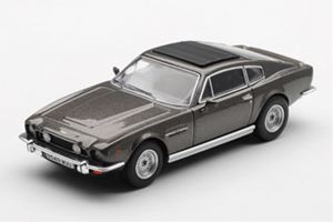 1/64 Aston Martin V8 ヴァンテージ リビング・デイライツ(1987) 日本限定パッケージ MGT00916-007J 完成品ミニカー【予約】の予約・購入完全ガイド【楽天 vs Amazon価格比較・発売日・特典まとめ】