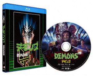 デモンズBlu-ray発売日2025/9/10詳しい納期他、ご注文時はご利用案内・返品のページをご確認くださいジャンル洋画ホラー　監督ランベルト・バーヴァ出演ウルバノ・バルベリーニナターシャ・ホーヴェイカール・ジニーフィオーレ・アルジェントパオラ・コッツォ収録時間88分組枚数1関連キーワード：ウルバノバルベリーニ ブルーレイ商品説明デモンズ Blu-ray 普及盤【期間限定生産商品】デモンズ街で仮面を付けた男から試写の招待状を受け取り、謎の映画館“メトロポール劇場”に集まる人々。上映が始まり、スクリーンにはノストラダムスの墓を暴いた4人組の若い男女がその呪いで次々と殺されるというホラー映画が映し出されるが、映画が進むにつれ劇場内には異変が起き始める…。特典映像音声解説／ダリオ・アルジェント監督・製作作品のビジュアル・エッセイ／ダリオ・アルジェント監督インタビュー映像／音楽クラウディオ・シモネッティ インタビュー映像／ルイジ・コッツィの選ぶ珠玉のイタリアン・ホラー／予告編集（イタリア版、インターナショナル英語版、アメリカ版、日本版TVCM）関連商品80年代洋画商品スペック 種別 Blu-ray JAN 4571519936525 画面サイズ ビスタ カラー カラー 製作年 1985 製作国 イタリア 字幕 日本語 音声 英語DTS-HD Master Audio（5.1ch）　英語DTS-HD Master Audio（ステレオ）　日本語DD（モノラル・ステレオ）　伊語DTS-HD Master Audio（5.1ch） 販売元 TCエンタテインメント登録日2025/05/23