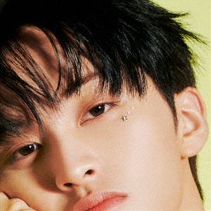 エヌシーティードリーム ムーンライトCD発売日2024/6/5詳しい納期他、ご注文時はご利用案内・返品のページをご確認くださいジャンル邦楽J-POP　アーティストNCT DREAM収録時間6分42秒組枚数1関連キーワード：シングル商品説明NCT DREAM / Moonlight（初回生産限定盤／ポスター盤＿MARK ver.）ムーンライトNCT　DREAM、1年4ヶ月ぶりとなる日本オリジナルシングル！　（C）RSファン待望の1年4ヶ月ぶりとなる日本オリジナルシングルをリリース！初回生産限定盤／ポスター盤＿MARK ver.／ポスタージャケット仕様／同時発売初回生産限定盤はAVCK-43353（スペシャル盤）、AVCK-43355（RENJUN ver.）、AVCK-43356（JENO ver.）、AVCK-43357（HAECHAN ver.）、AVCK-43358（JAEMIN ver.）、AVCK-43359（CHENLE ver.）、AVCK-43360（JISUNG ver.）、通常盤はAVCK-43361／同時発売8cmCDはAVDK-43362封入特典シリアル応募抽選券（初回生産分のみ特典）／ステッカーシート／トレーディングカードB （全7種中ランダム1種）付関連キーワードNCT DREAM 収録曲目101.Moonlight(3:15)02.Stupid Cupid(3:26)商品スペック 種別 CD JAN 4988064433544 製作年 2024 販売元 エイベックス・ミュージック・クリエイティヴ登録日2024/04/03