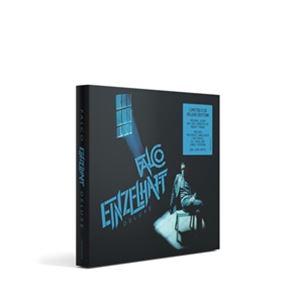 EINZELHAFT （DELUXE VERSION）2CD発売日2023/1/27詳しい納期他、ご注文時はご利用案内・返品のページをご確認くださいジャンル洋楽ポップス　アーティストファルコFALCO収録時間組枚数商品説明FALCO / EINZELHAFT （DELUXE VERSION）ファルコ / エインツェルハフト（デラックス・バージョン）「ロック・ミー・アマデウス」のヒットで知られるオーストリアを代表するアーティスト＝FALCO（ファルコ）。1982年にアルバム『Einzelhaft』（邦題：デア・コミッサー）でソロ・デビュー。シングル・カットされたアルバム・タイトル曲「デア・コミッサー」がヨーロッパ各国で大ヒットを記録し、一躍人気アーティストとなる。デビュー・アルバムの発売40周年を記念し、オリジナル・アルバムの最新リマスター音源に、ライブ音源、リミックス曲等を加えた2枚組デラックス盤を発売。収録内容”［Disc 1］1. Zuviel Hitze2. Der Kommissar3. Siebzehn Jahr4. Auf der Flucht5. Ganz Wien6. Maschine brennt7. Hinter uns die Sintflut8. Nie mehr Schule9. Helden von heute10. Einzelhaft11. Helden von heute （Popkrone Konzert Wien 01.11.1982）12. Zuviel Hitze （Popkrone Konzert Wien 01.11.1982）13. Maschine brennt （Popkrone Konzert Wien 01.11.1982）14. Der Kommissar （Popkrone Konzert Wien 01.11.1982）15. Auf der Flucht （Popkrone Konzert Wien 01.11.1982）16. Ganz Wien （Popkrone Konzert Wien 01.11.1982）［Disc 2］1. That Scene （Ganz Wien）2. That Scene （Instrumental Version）3. That Scene （Long Instrumental Version）4. Der Kommissar （Extended Version）5. Der Kommissar （12”” Edit）6. Der Kommissar （Extended Instrumental Version）7. Helden von heute （Extended Version）8. Maschine brennt （Specially Remixed 12”” Version）9. Maschine brennt （Specially Remixed 7”” Version）10. Auf der Flucht （12”” Edit）11. Auf der Flucht （Specially Remixed 12”” Version）12. Auf der Flucht （Specially Remixed 7”” Edit）”関連キーワードファルコ FALCO 商品スペック 種別 2CD 【輸入盤】 JAN 0196587437725登録日2022/12/22