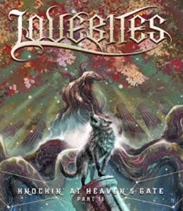 ラヴバイツ ノッキンアットヘヴンズゲイトダイ2ショウBlu-ray発売日2023/12/20詳しい納期他、ご注文時はご利用案内・返品のページをご確認くださいジャンル音楽邦楽ロック　監督出演LOVEBITES収録時間129分組枚数1関連キーワード：Knockin’ At Heaven’s Gate PartII ノッキンアットヘブンズゲート ノッキン アット ヘブンズゲート live ライブ ライブBlu-ray ライブBD ライブブルーレイ商品説明LOVEBITES／ノッキン・アット・ヘヴンズ・ゲイト -第二章-ノッキンアットヘヴンズゲイトダイ2ショウヘヴィ・メタル・バンド：LOVEBITESが2日間にわたり行なった、活動休止を経ての復活の公演「WE ARE THE RESURRECTION」。その第二夜（2023年3月12日）の模様を余すところなく完全収録。収録内容オープニング（ザ・ファイヴ・コフィンズ）／ジ・アウェイクニング／ホーリィ・ウォー／ブレイヴハーテッド／ゴールデン・デスティネイション／スタンド・アンド・デリヴァー（シュート・エム・ダウン）／シャドウメイカー／ブレイク・ザ・ウォール／エンプティ・デイドリーム／ピアノ・ソロ（革命のエチュード）／スワン・ソング／ジャッジメント・デイ／ホエン・デスティニーズ・アライン／M.D.O.／アンダー・ザ・レッド・スカイ／グローリー・トゥ・ザ・ワールド／ウィ・ザ・ユナイテッド／エンド・クレジッツ封入特典ロゴ型マグネットシート（初回生産分のみ特典）特典映像オルタネイト・エディッツ（アンダー・ザ・レッド・スカイ（フォーカス・オン・asami）／M.D.O.（フォーカス・オン・midori）／スワン・ソング（フォーカス・オン・miyako）／ジャッジメント・デイ（フォーカス・オン・fami）／ゴールデン・デスティネイション（フォーカス・オン・haruna））／日本語コメンタリー関連商品LOVEBITES／ラヴバイツ映像作品商品スペック 種別 Blu-ray JAN 4988002935994 音声 リニアPCM　　　 販売元 ビクターエンタテインメント登録日2023/10/27