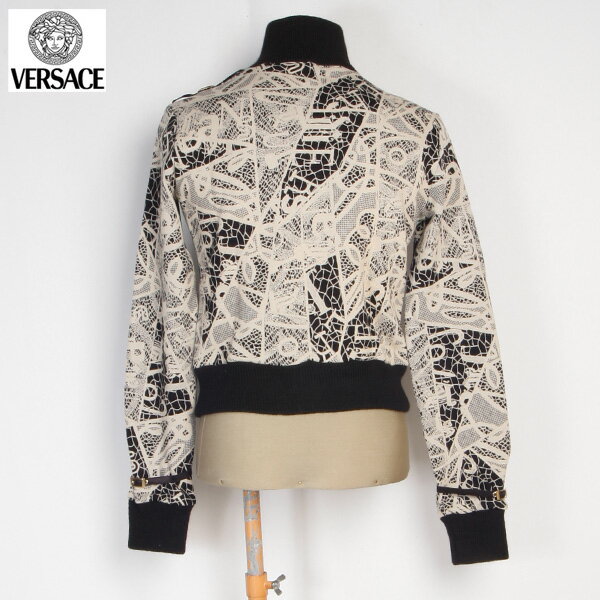 �����륵���������� VERSACE JEANS ��ǥ����� �������� ���㥱�å� �����ץ��ȥǥ����󡦥��ݥ�å��դ����åץ��㥱�å� �١�����/�֥�å� GV6735 24771 001FELPA (R46800) ������̵���ۡ�smtb-TK��