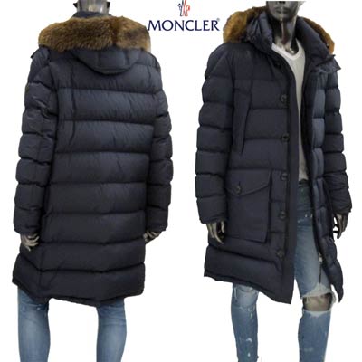 モンクレール MONCLER メンズ ダウン ジャケット コート ロゴ AYMON アームラバーロゴ・ラクーンファー付きダウンコート ネイビー 4236225 549 778 (R344900) 91A【送料無料】 【smtb-TK】