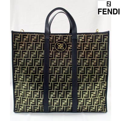 2019年秋冬新作 フェンディ FENDI メンズ バッグ 鞄 ロゴ ユニセックス可 総柄FFズッカ柄・レザーロゴワッペン付きビッグトートバッグ ブラウン 7VA391 A91T F18H9 (R277500) 91A【送料無料】 【smtb-TK】