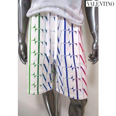 ヴァレンティノ VALENTINO メンズ パンツ ボトムス ハーフパンツ ロゴ 2color 総柄レインボーカラーVLTNロゴプリント付きハーフスウェットパンツ 白 バレンチノ VV3MD02Q 6LF L81/20K (R132000) 121 2021年春夏新作【送料無料】 【smtb-TK】