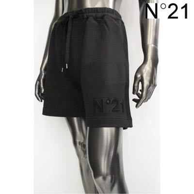 ヌメロベントゥーノ N°21 メンズ パンツ ボトムス ハーフパンツ ロゴ 2color 裾部分N°21ロゴワッペン・サイドライン付ハーフスウェットパンツ 黒/グレー D041 6315 9000/8993 (R46200) 121 2021年春夏新作【送料無料】 【smtb-TK】