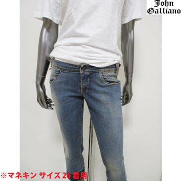 ジョンガリアーノJOHN GALLIANO レディース パンツ ボトムス デニム 七分丈 サイドポケット フロントボタンロゴ有 バックポケット部分刺繍デザイン・ロゴ有 ブルー SIG 091 (R26800) IT10S 【送料無料】 【smtb-TK】