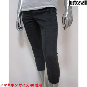 ジャストカバリ JUST CAVALLI レディース パンツ スリム ボトムス サイドポケット 七分丈 フロント・バック部分ボタンデザイン フロントボタンロゴ有 QO6121 39746 900 (R42800) 7A 【送料無料】 【smtb-TK】