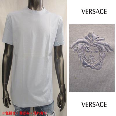 ヴェルサーチ VERSACE メンズ トップス Tシャツ ロゴ ※訳アリ フロント色褪せ有り 裾部分メデューサロゴ刺繍入りTシャツ ライトブルー 1026875...