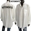 ヴェトモン VETEMENTS メンズ トップス シャツ バックプリント 背中ロゴ カジュアルシャツ 長袖 バックブランドロゴプリント・胸ポケット付きオーバーサ...