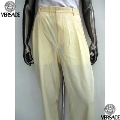 ジャンニヴェルサーチ GIANNI VERSACE メンズ スーツ ジャケット パンツ セットアップ上下組 上裏地全体メデューサ・ロゴパッチ・ダブルブレスト・下ウエスト裏ロゴライン/メデューサ入りウールスーツ ベージュ 21WTVB 519V10 (R198000) 3S 秋冬 【送料無料】 【smtb-TK】