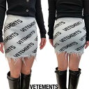 ヴェトモン VETEMENTS レディース ミニスカート ニット セットアップ可(トップス別売り) 全体ストライプロゴ/ラメ加工・裾部分ほつれ加工入りメリノウー...