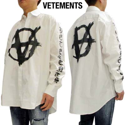 ヴェトモン VETEMENTS メンズ シャツ 長袖 ユニセックス可 同デザインの色違い有 フロント/バック逆さアナーキーロゴ・スリーブロゴ入りオーバーサイズシ...