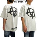 ヴェトモン VETEMENTS メンズ Tシャツ 半袖 ユニセックス可 同デザインの色違い有 前後黒逆さアナーキー・バック裾ロゴ・バック刺繍ロゴ入りオーバーサイ...