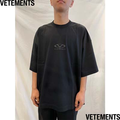 楽天市場】ヴェトモン tシャツ(長さ(袖)半袖)(メンズ 楽天市場】ヴェトモン tシャツ(長さ(袖)半袖)(メンズ