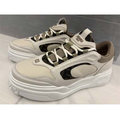 メンズ　ホワイトスニーカー　FENDI zy様Fendi ホワイト スニーカー