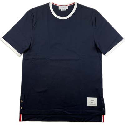 樂天商城 - THOM BROWNE トムブラウン 半袖Tシャツ メンズ ロゴパッチ トリコロールライン リンガーデザイン クルーネック コットン100% ネイビー MJS083A-00042-415 (R69300) COLOG621 新作 【送料無料】