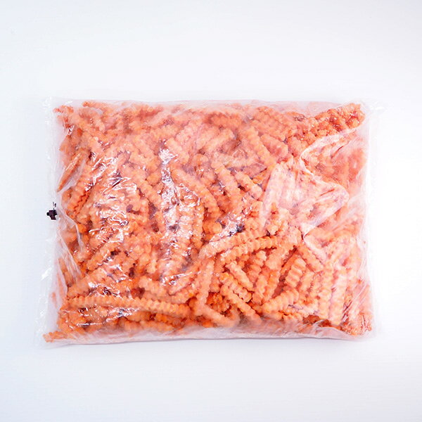 【内容(量)】ポテトフライ2.5kg 【原材料(産地)】ポテト（エジプト）、加工澱粉、澱粉、米粉、デキストリン、食塩、安定剤、膨張剤、ぶどう糖、増粘剤（キサンタンガム）、植物油脂 【賞味期限】冷凍保存で3ヶ月 【注意点】加熱してお召し上がりください普通のポテトフライとは違い、さつまいもの甘みがしっかり感じられる商品です。軽く塩を振るだけでも美味しく、ハチミツやシナモンを合わせてもよく合います。お子様のおやつからお酒のお供まで幅広く使える便利な冷凍食品です。 商品形態 簡易包装でお届けします
