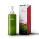 THE 2HR AQUARIST APT-ZERO（APT-1）300ml ポンプタイプ（1プッシュ1ml） 窒素とリンを含まない水草用液体肥料 THE 2HR AQUARISTのオールインワン肥料。 （窒素とリンを除いたすべて栄養素が含まれた液体肥料） 【APT-ZERO（APT-1）は下記の環境にお薦めです】 ●CO2を添加していない ●水草量が少ない岩組スタイル ●魚数が多い水槽 ●栄養系ソイルを使用している。 CO2添加なし場合、添加している時と比べ水草成長スピードが5~8倍遅くなるで窒素やリン生体排せつ物やソイルから供給で足りる場合が多いです。 魚数が多いまた水草量が少ない場合も同じです。 この液体肥料1本で水草管理することができるのでランニングコストを抑えることができます。 【使用量目安】 1日の基本投与量＝(水量÷20)×4÷7日 水量25Lの場合、1週間に5ml（二日に1ml） 水量60Lの場合、1週間に12ml（毎日2ml） 水量166Lの場合、1週間に33ml（毎日5ml) ※付属のポンプは1プッシュで1ml ※水草の量が少ない場合や植栽したての水草が短い場合などは減らすなど加減してください。 【成分表】 カリウム【K】3.8ppm・マグネシウム【Mg】0.5ppm・鉄分【Fe】0.05ppm・微量元素（ホウ素、銅、マンガン、モリブデン、亜鉛） ※カルシウムは水道水に含まれる為、入っていません。 ※日本語の解説書が付属しています。