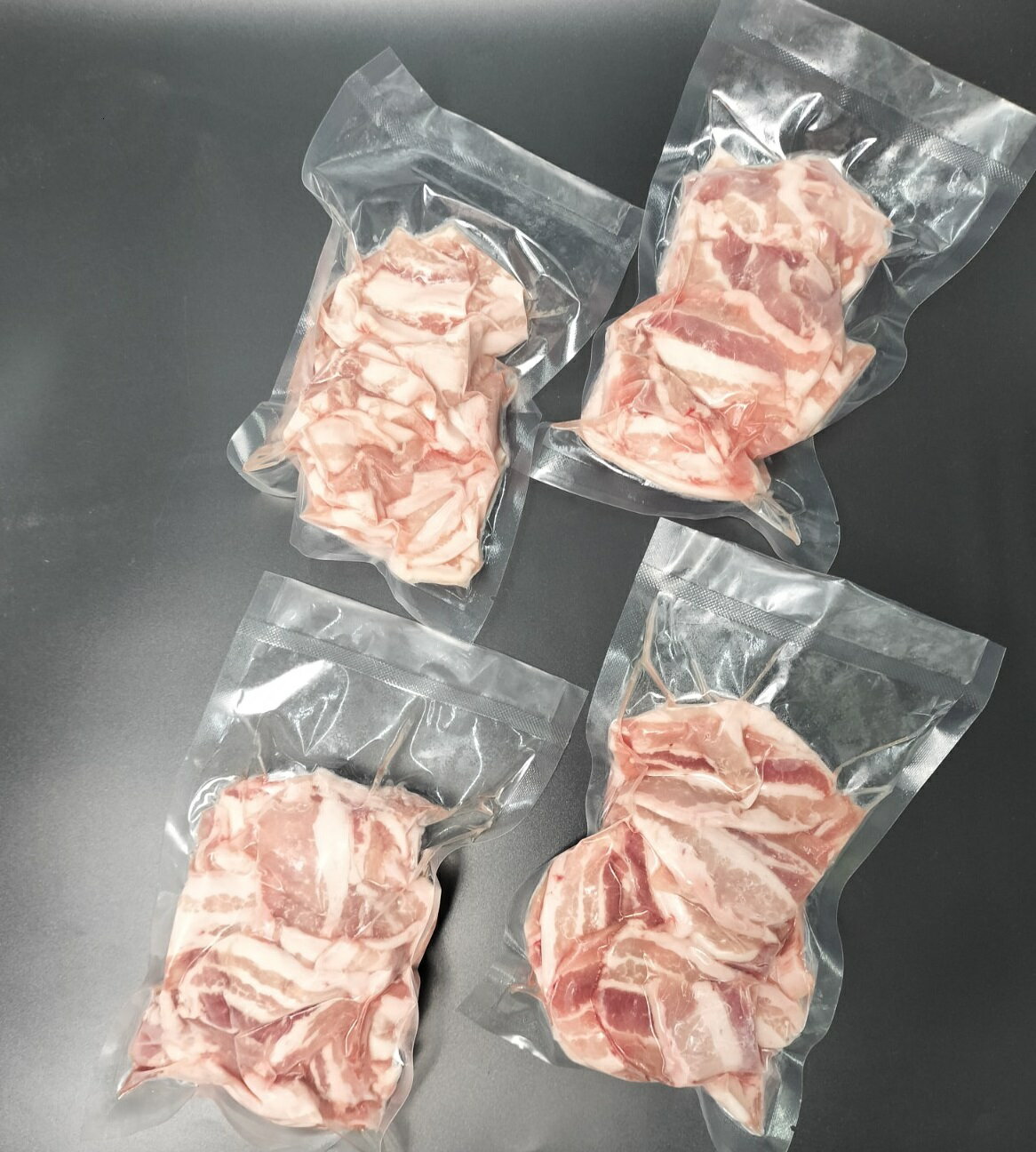 国産豚バラ肉 1kg（250g×4） こま切れ豚肉 切り落とし 国産 冷凍 長期保存 こま切れ 肉 真空 豚小間 豚..