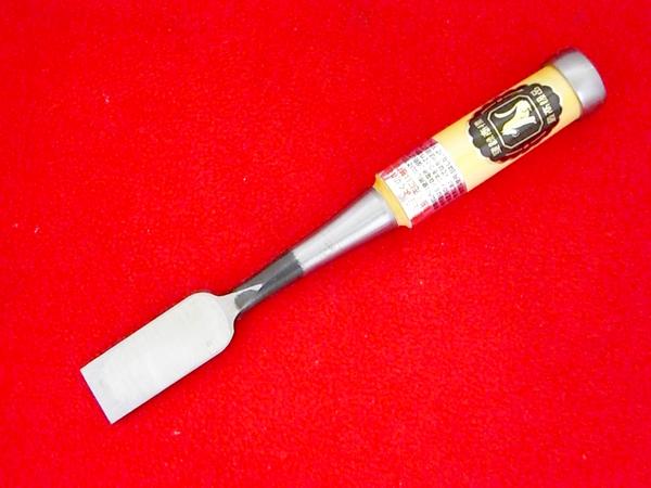 ■播州三木 キツネ 追入鑿 グミ柄 八分(24mm) 礒野信夫鏨製作所 磯野鑿 大工道具 の...