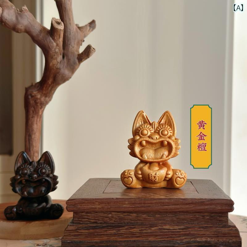 かわいい 飾り 雑貨 の タイル 猫の 木彫りの 飾り 白檀 猫 幸運 雲南 霊 獣な 装飾品 装飾 ギフト