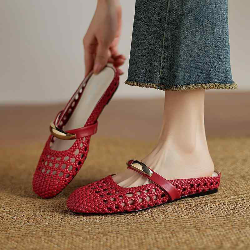 ミュール サンダル レディース 2025年 フランス製 編み込み ハーフ スリッパ で 万能な フラット サンダル ホール シューズ ワン ストラップ つま先 閉じ