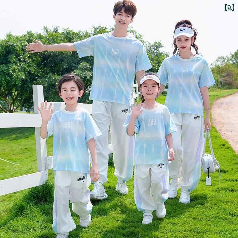 お揃い ファッション コーデ ペアルック カジュアル 親子の 服装 2025 夏の 家族 3人または 4人の 半袖..