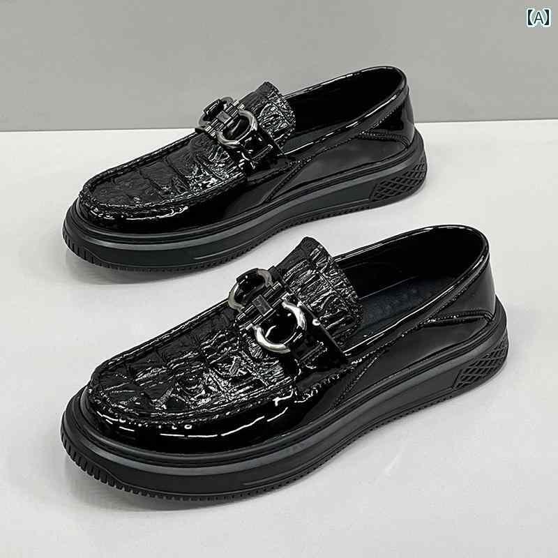 メンズ ローファー 靴 の パテントレザー モカシン メンズ 革 通気性 ローファー ペダル 2025 光沢の ある レザーシューズ