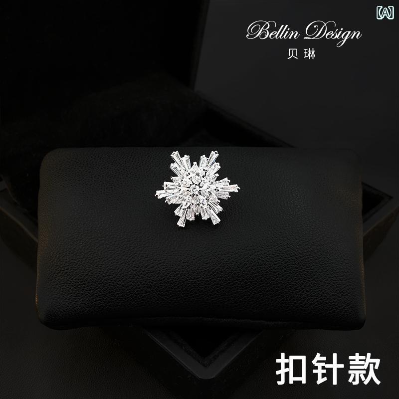 ブローチ ワンポイント コサージュ ハイエンド 六芒星 スノーフレーク 小さい ブローチ スーツ 襟ピン メンズ レディースの シャツ 漏れ 防止 バックル 縫...