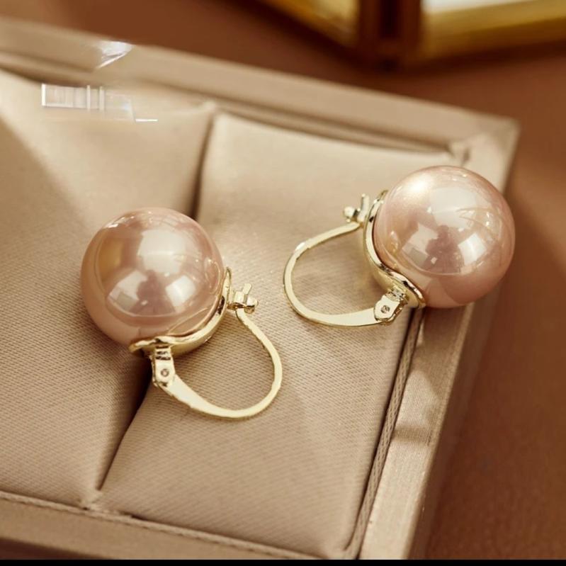 ピンクパールイヤリング チタン 鋼の ピンクの パールの イヤリング 高級 フレンチ イヤー クリップと イヤーフックな 軽い 爆発