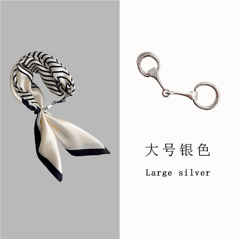 シルク スカーフ シンプル シルクスカーフの バックル スカーフの バックルはで エレガントな アクセサ..