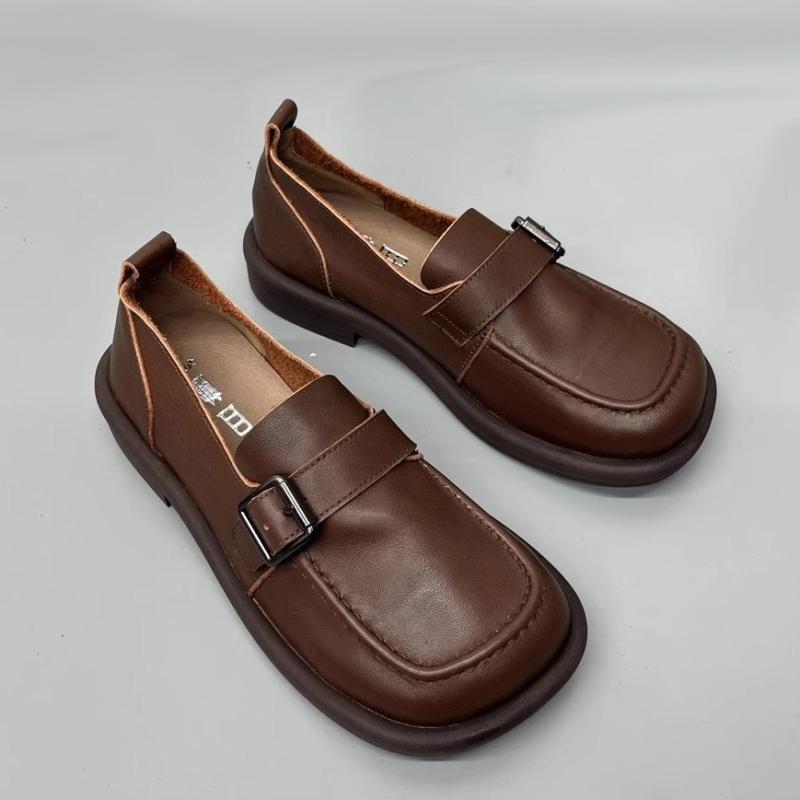 カジュアルローファー 2025年 英国 風 革 レディースシューズ 春 牛革 フラット シューズ カジュアル ローファー