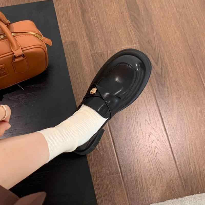 カジュアルローファー 女性用 厚底 ヒールローファー ベルベット 英国 風 2024秋冬 スリッポン レザーシューズ シューズ