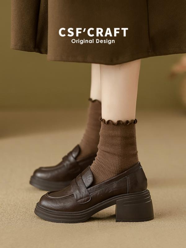 カジュアルローファー シープスキン レトロ 革 厚底 ローファー レディース 2025秋 英国 風 スモール レザーシューズ ハイヒール シングル シューズ