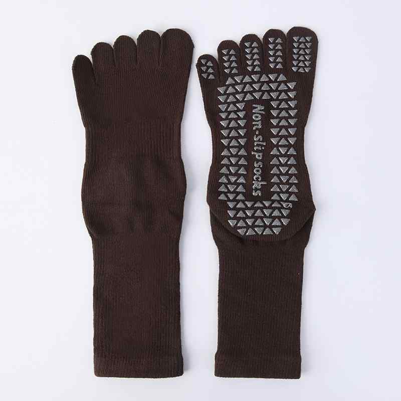 ヨガソックス DCW 滑り止め ヨガ ソックス ピラティス トレーニング 特殊 スポーツ 5本 指 ミディアム ..