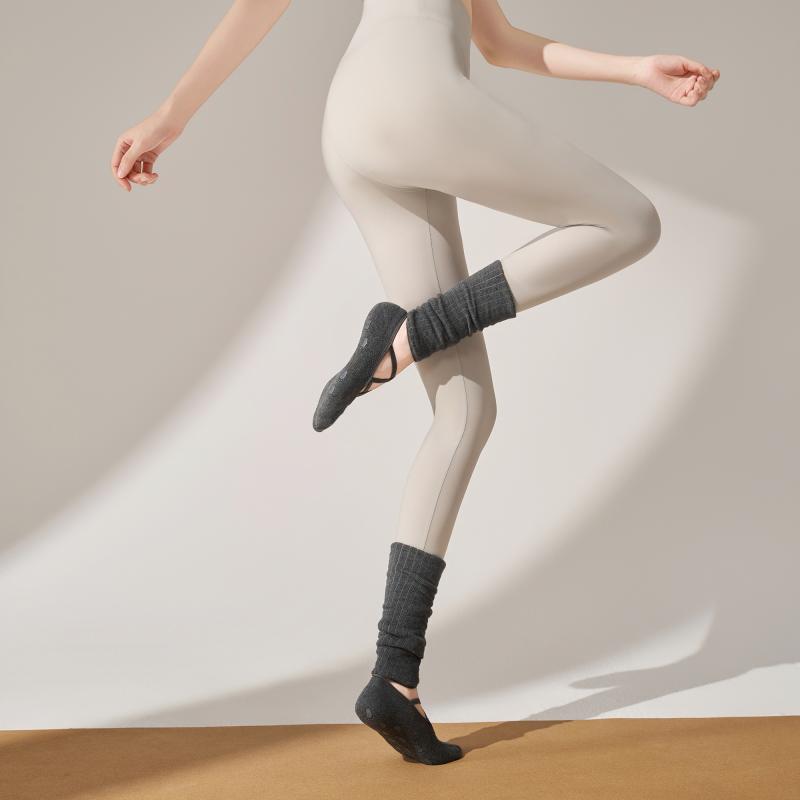 ヨガソックス 2025秋冬 ヨガ ソックス ミドル ピラティス 専用 室内 スポーツ 滑り止め パイルソックス..