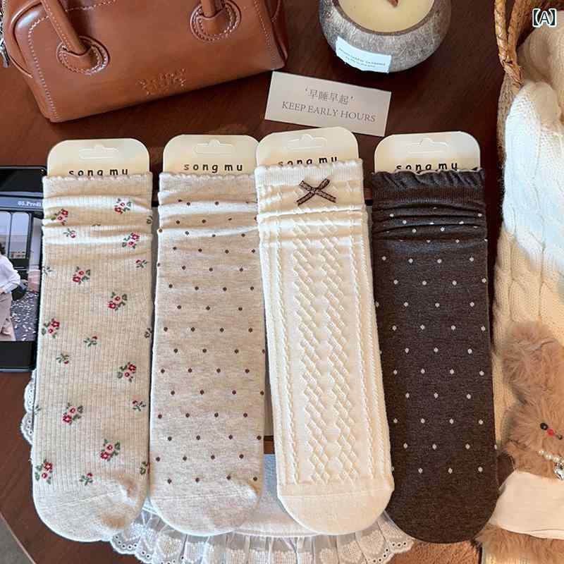 ドットのソックス オートミール カラーの 靴下 レディースの ミドル ソックス 春秋 綿の エッジ ドット..