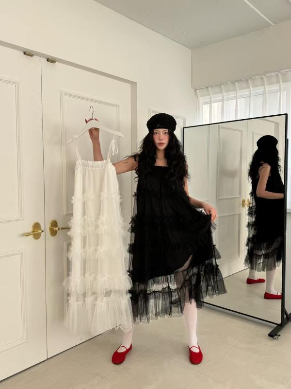 レディース 夏 ワンピース チュール レース 切り替え キャミソール かわいい シック コーディネートしやすい 軽やか 涼しい 甘め 女性用 ドレス