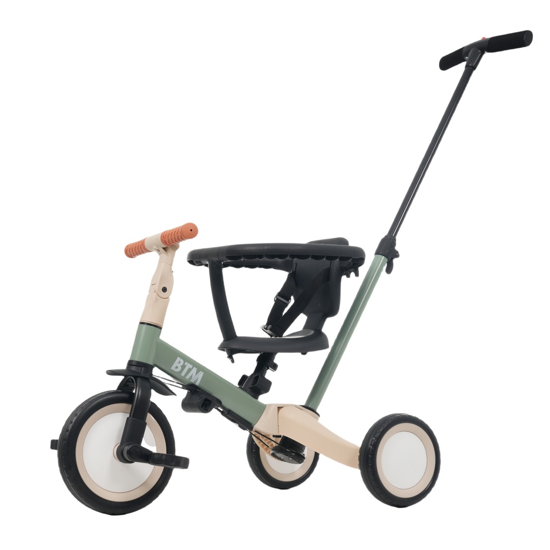 【商品詳細】【セールスポイント】【一台4役】手押し三輪車モード、三輪車モード、ランニングバイクモード、自転車モード。様々な使い方があり、工具なしで組み合わせできです。お子様の成長に合わせて4階段でご使用いただけます。【かじとりでき】コントロールバーは心地良い素材を使用し、ママの操作をもっと安くなります。それに、コントロールバーの長さは4段階調節できます。かじとりできます。【車輪衝撃吸収と滑り止めシステム、安心安全】空気入れ不要な発泡タイヤを採用しています。室内で使用しても床を傷つけにくいです。平らでない道路の衝撃を軽減し、運転の安定性、快適性、安全性を向上させます。【品質保証】【EN71】取得済み！乳幼児向け製品は【EN71】という規定が発行され、対象年齢や使用目的など、様々な角度から玩具の安全性について検査されます。【持ち運びに便利】軽量で簡単に持ち上げられます。外出先での持ち運びにも便利です。【高さ調整可能】 お子様の体型に合わせて、サドルとハンドルの高さを調整できます。【材質】Metal【サイズ】69 x 39 x 17 cm【重量】5.6 kg