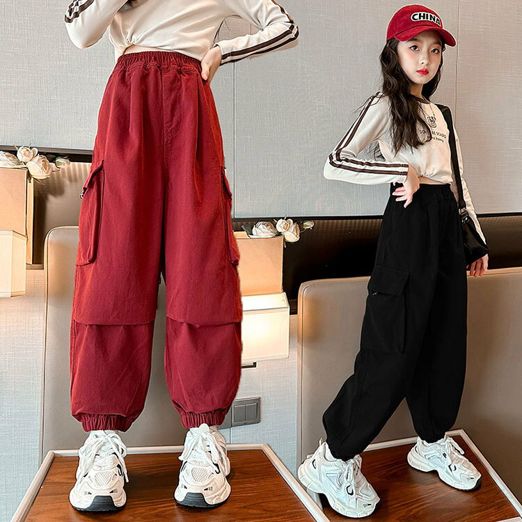 Rakuten - 秋風に揺れるヒップホップスタイル 女の子の自由な動きを支えるカーゴパンツ ダンススクールで目立つ4色展開 成長期のジュニアにぴったりサイズ ストリート系コーデの主役に