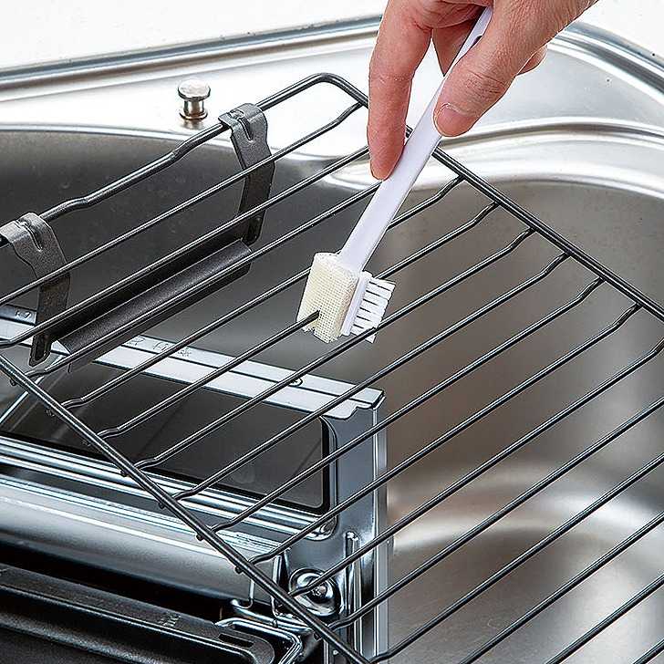 アズマ工業(Azuma Industrial) アズマ フローリングワイパー ワイパー取付モップフロア水拭き 約29×14cm シートみたいにつけるだけ 使い捨てシートでは取りきれない汚れもスッキリ。 SQA70