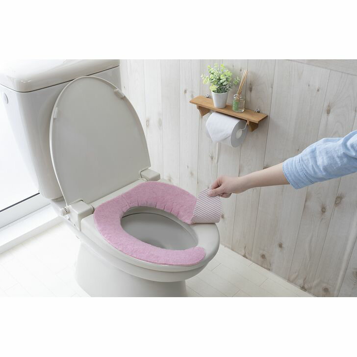 【いつでも2倍！5.0のつく日、18日は3倍！】センコー ロングトイレマット 魔女の宅急便 ひるさがり 約80×60cm 11860 ローズ