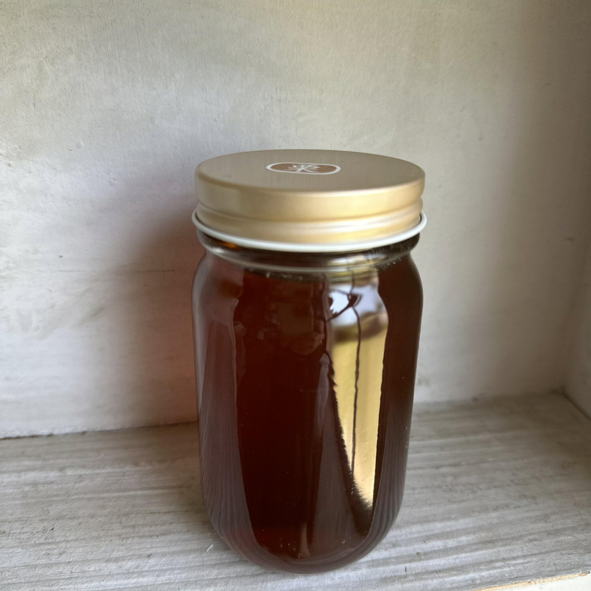 今年令和6年採蜜 くりはちみつ 甘さ控えめ栗 ビターな味のくり蜂蜜です。内容量300g 送料込み!!
