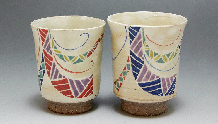 京焼/清水焼 陶器 夫婦組湯呑 ことほぎ 紙箱入 Kyo-yaki. Kotohogi Set of 2 Teacups Yunomi. Paper box. Ceramic.
