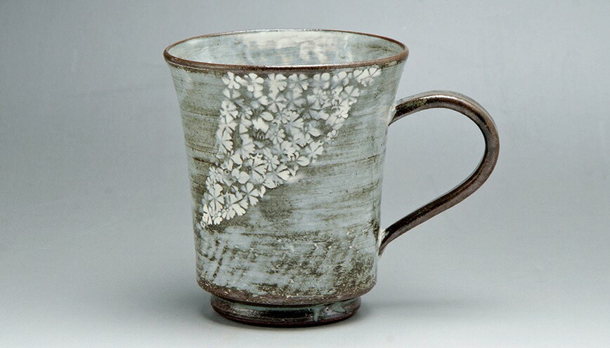 京焼/清水焼 陶器 マグカップ 黒印華紋 紙箱入 Kyo-yaki. Set of 2 Japanese mug cup Black inka. Paper box. Ceramic.